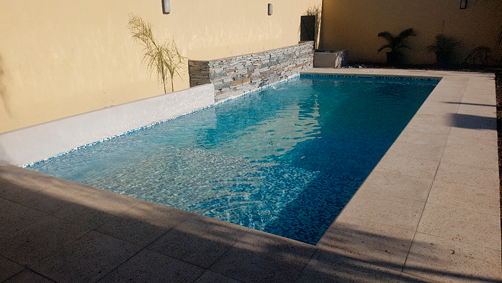 Reparamos, modernizamos <br>y acondicionamos tu Piscina